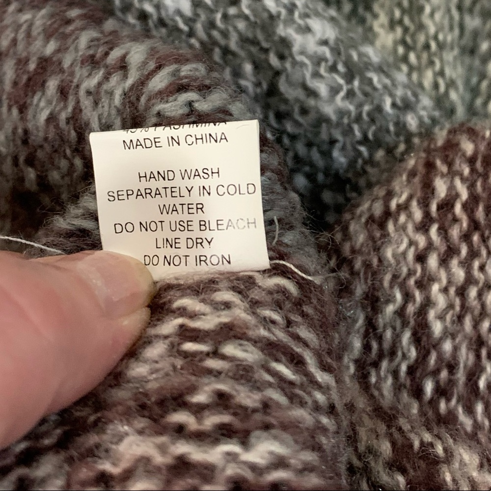 Infinity Scarf - Picture 5 of 5